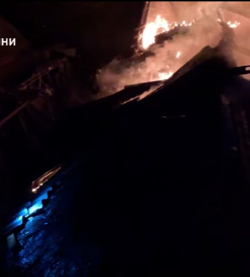 Російські війська вночі вдарили по Краматорську, рятувальники ліквідували пожежу
