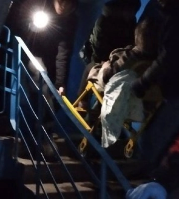 У Деснянському районі Києва через відсутність тепла маломобільних людей переміщують до пансіонатів. ФОТОрепортаж