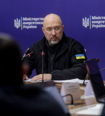 У Києві значний дефіцит електроенергії, понад 800 тисяч абонентів без світла - Шмигаль