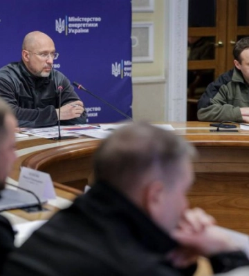 Шмигаль про ситуацію в Києві: значний дефіцит електроенергії і надходять когенераційні установки