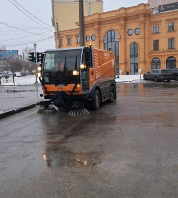 Боротьба з ожеледицею в Одесі: на вулицях працюють понад півтори тисячі комунальників
