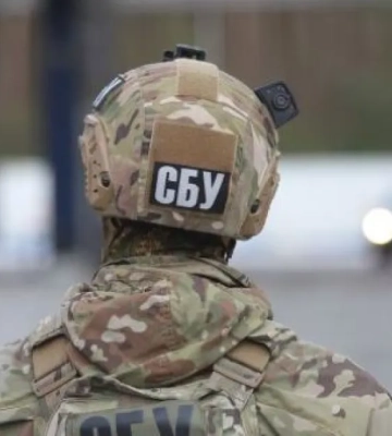 Затримано військового, який "зливав" ворогу локації ППО біля українських аеродромів, - СБУ. ФОТО