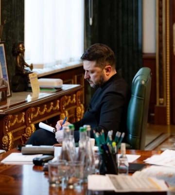 Зеленский раскритиковал темпы восстановления энергетики в Украине