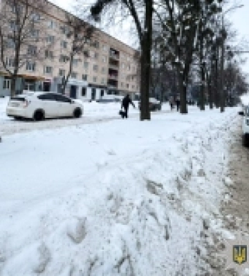 Нічна сутичка в Рівному завершилася ножовим пораненням