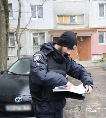 У Миколаєві в сміттєвому контейнері знайшли немовля