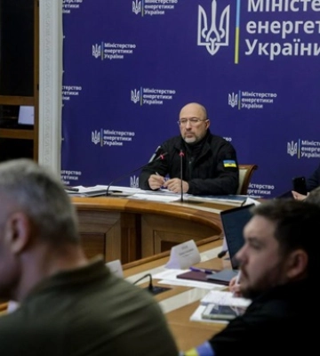 Генерацію пошкоджених ТЕЦ у Києві замінять розподіленими джерелами - Шмигаль
