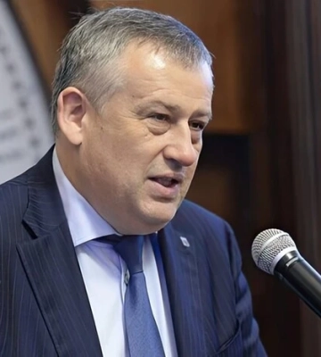 Губернатор Ленінградської області попросив Путіна добити Україну