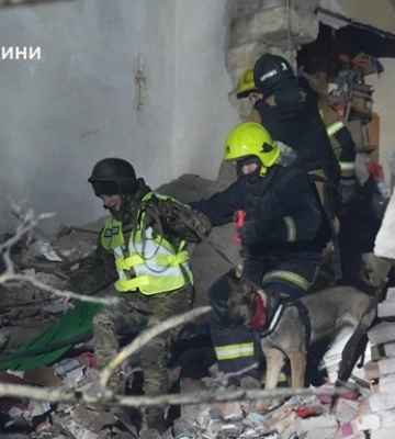 В Одессе под завалами ищут трех человек