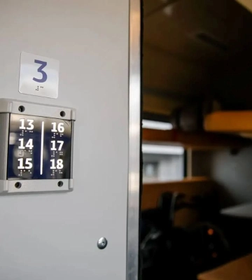 Аномальна погода спричинила затримки поїздів по всій Україні: рейси з Одеси відстають на 5–8 годин