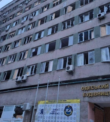 В Одессе в результате российской атаки повреждены лицей и детский сад