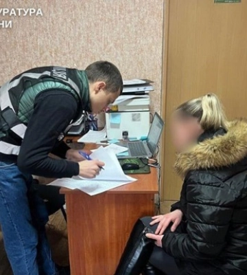 У Києві матір змушувала 9-річного сина голим спати у туалеті