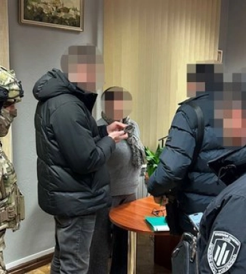 ГБР: В Киеве чиновники продавали фиктивное опекунство для уклонения от мобилизации