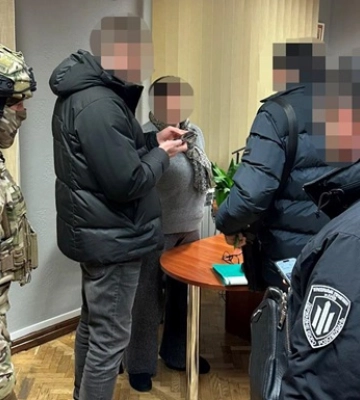 В Киеве чиновники РГА продавали уклонистам фиктивное опекунство