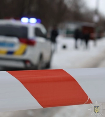 В Запорожье подросток открыл стрельбу, а затем упал и ранил себя
