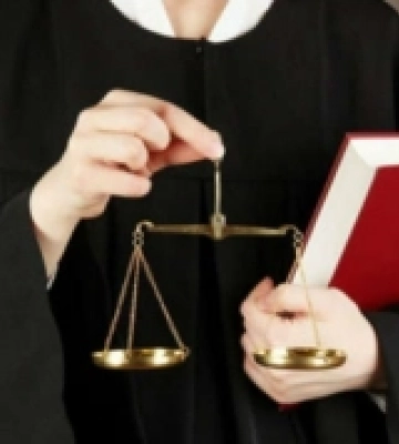 Вища рада правосуддя звільнила суддю, яка не повернулась з окупації на Херсонщині