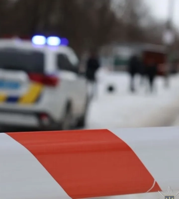 У Запоріжжі 16-річний хлопець відкрив стрілянину у дворі та випадково поранив себе
