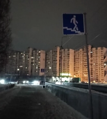Киянка розповіла, як на Позняках мешканці разом із комунальниками рятували будинок від морозів