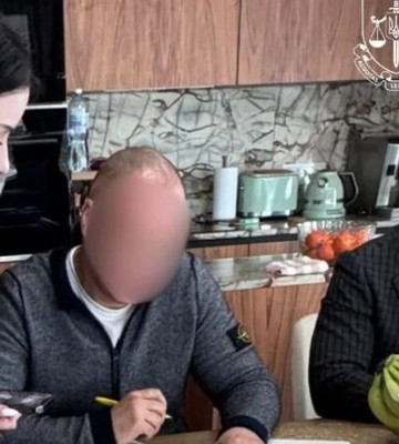 В Киеве нардепу двух созывов объявили подозрение в захвате земли возле Днепра