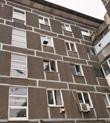 Вражеские обстрелы Днепропетровщины: в Никополе ранена женщина. ФОТОРЕПОРТАЖ