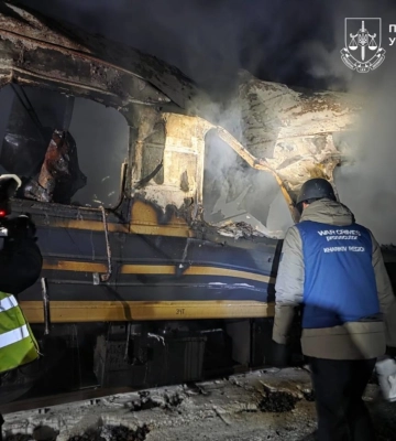 Удар російських дронів по пасажирському потягу на Харківщині: п’ятеро загиблих