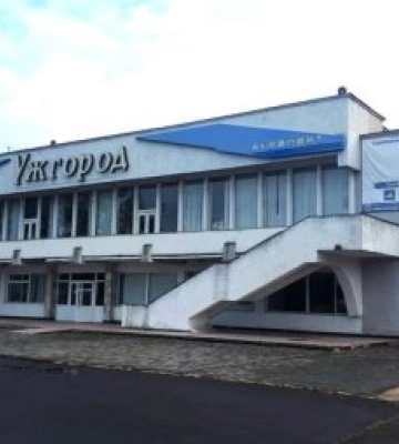 Скандал в аеропорту «Ужгород»: підрядник із паспортом РФ «нагрів» бюджет на ремонті дороги