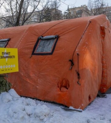 Лихо в енергетиці: школи та ВУЗи закривають, електрички відміняють, бізнесу скасували комендантську годину
