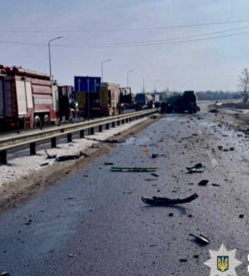 Під Києвом внаслідок атаки БпЛА пошкоджено багатоверхівку, проводиться евакуація, - голова ОВА