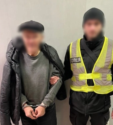 Чоловіка, який зарізав жінку під час розпиття алкоголю, затримали на Кіровоградщині