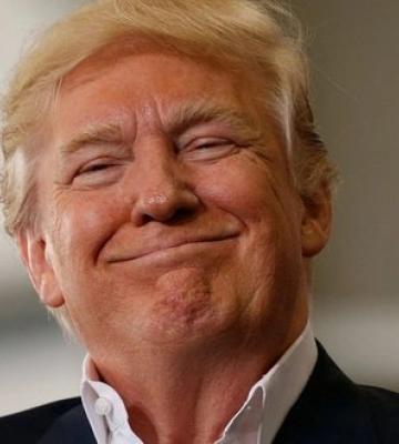 Долар впав до найнижчого рівня за чотири роки: Трамп заявив, що це "чудово" для бізнесу