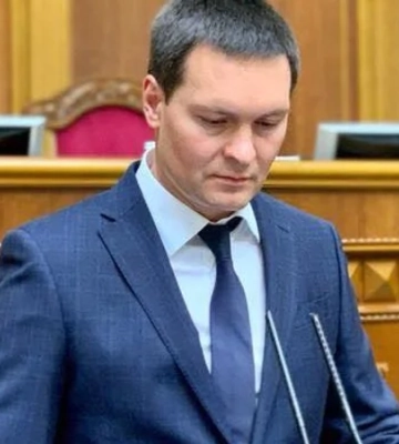 Мать подозреваемого депутата Пивоварова купила три квартиры в Харькове за более 300 тысяч долларов — СМИ