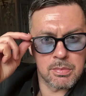 Підлаштовується під включення світла. Мілевський показав свою пізню вечерю