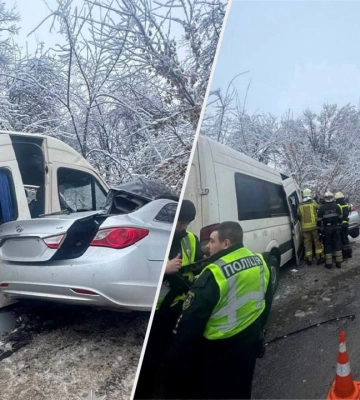 Маршрутка зіткнулася з легковиком на Київщині: двоє загиблих, семеро постраждалих