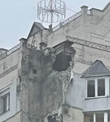 Удар по Голосіївському району: наслідки та гарячі лінії для постраждалих
