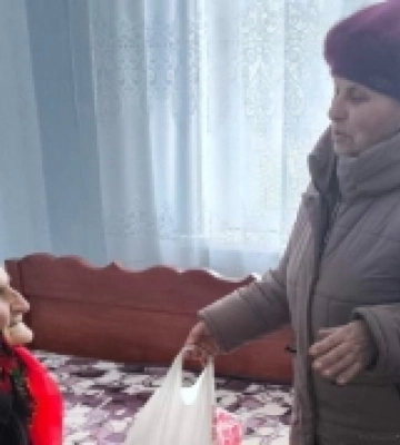 У селі на Волині довгожительку привітали з 90-річчям