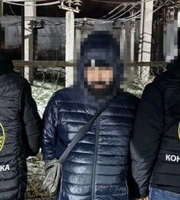 У Кропивницькому затримали російських агентів, яких підозрюють у підпалах будівель райради та Укрпошти