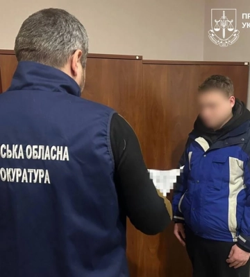 На Харківщині молодик обікрав колишнього військового ЗСУ, який втратив кінцівку: зловмиснику повідомлено про підозру