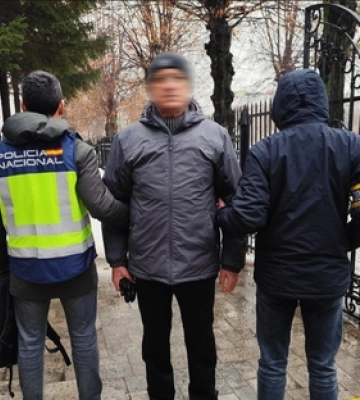 В Україні затримали двох іноземців, яких розшукували за тяжкі злочини