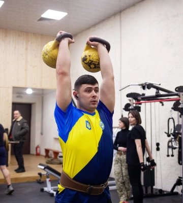 У Городку презентували оновлений інклюзивний спортивний простір для реабілітації ветеранів