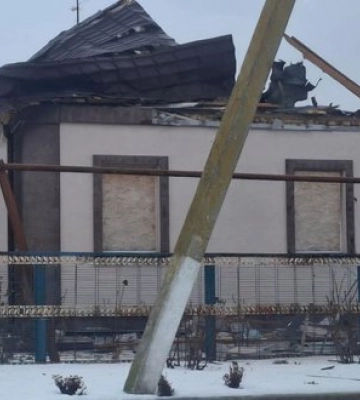 Під ударами РФ перебували чотири райони Дніпропетровщини: пошкоджено будинки, інфраструктуру та підприємство. ФОТОрепортаж