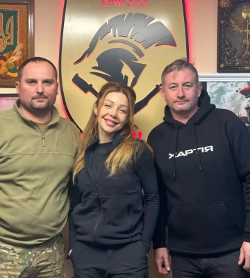 Тіна Кароль відповіла на критику візитом: співачка побувала в прифронтовій зоні Донеччини