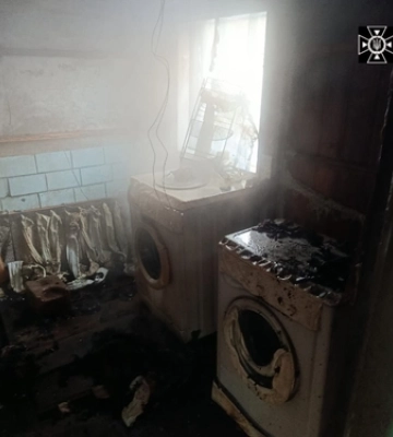 Згоріло все: на Волині через димохід спалахнув будинок 