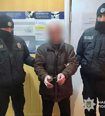 На Дніпропетровщині затримано чоловіка, який через ревнощі підпалив автомобіль