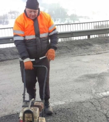 На Закарпатті ремонтують міжнародну трасу Київ-Чоп та під’їзди до кордону