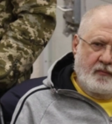Суд залишив Коломойського під вартою до 25 березня