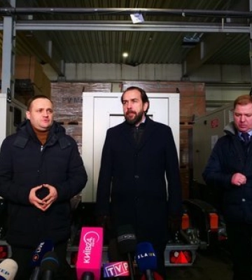 До Києва доставили першу партію з 400 генераторів від уряду Польщі
