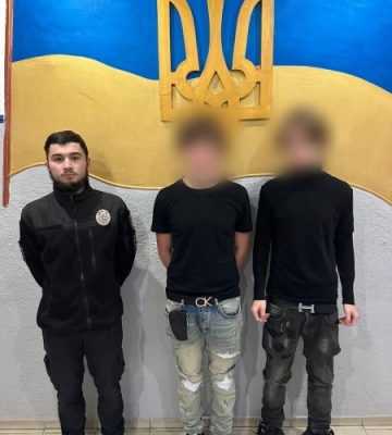 В Одесі розшукали підлітків, які зняли скандальне відео зі знущанням над котом