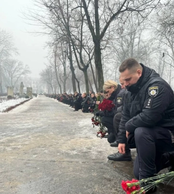 У черкаському соборі попрощалися із загиблими поліцейськими (ФОТО)
