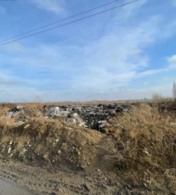 В Киеве прокуратура просит через суд обязать КГГА убрать свалку