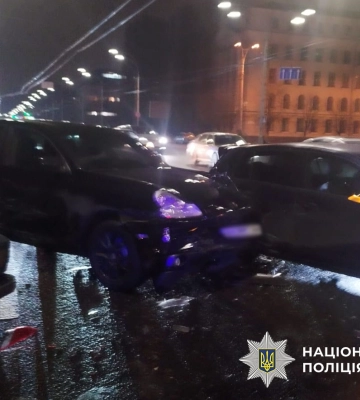 В Киеве пьяный водитель Porsche устроил ДТП и открыл стрельбу: ему грозит до 7 лет тюрьмы 