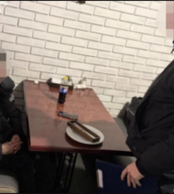 На Дніпропетровщині у пораненого військовослужбовця вимагали понад 21 тисячу доларів
